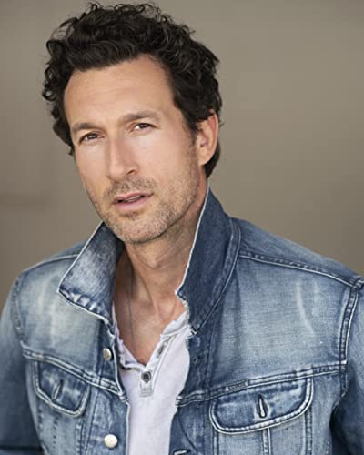 Aaron Lazar