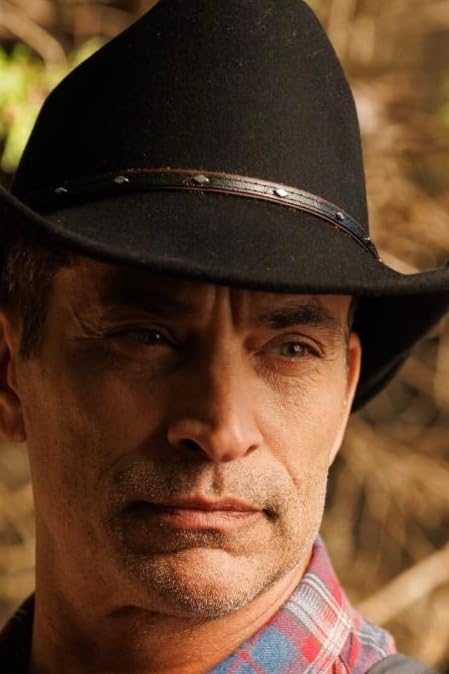 Johnathon Schaech