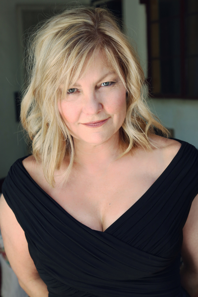 Sandra Cruze